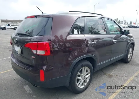 2015 Kia Sorento Lx z USA, uszkodzony, nr VIN 5XYKT3A68FG603253